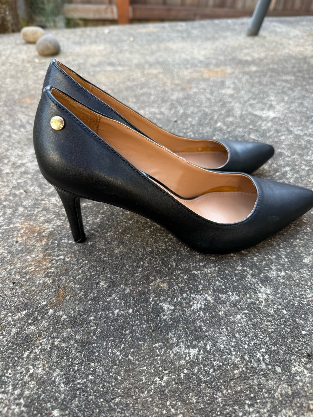 Calvin Klein Black Pointed-Toe Black Pumps - Picture 3 of 7